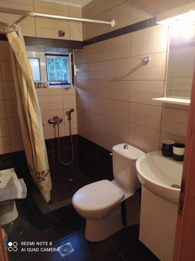 Ozena Countryside Apartment Vromonerion Exterior photo