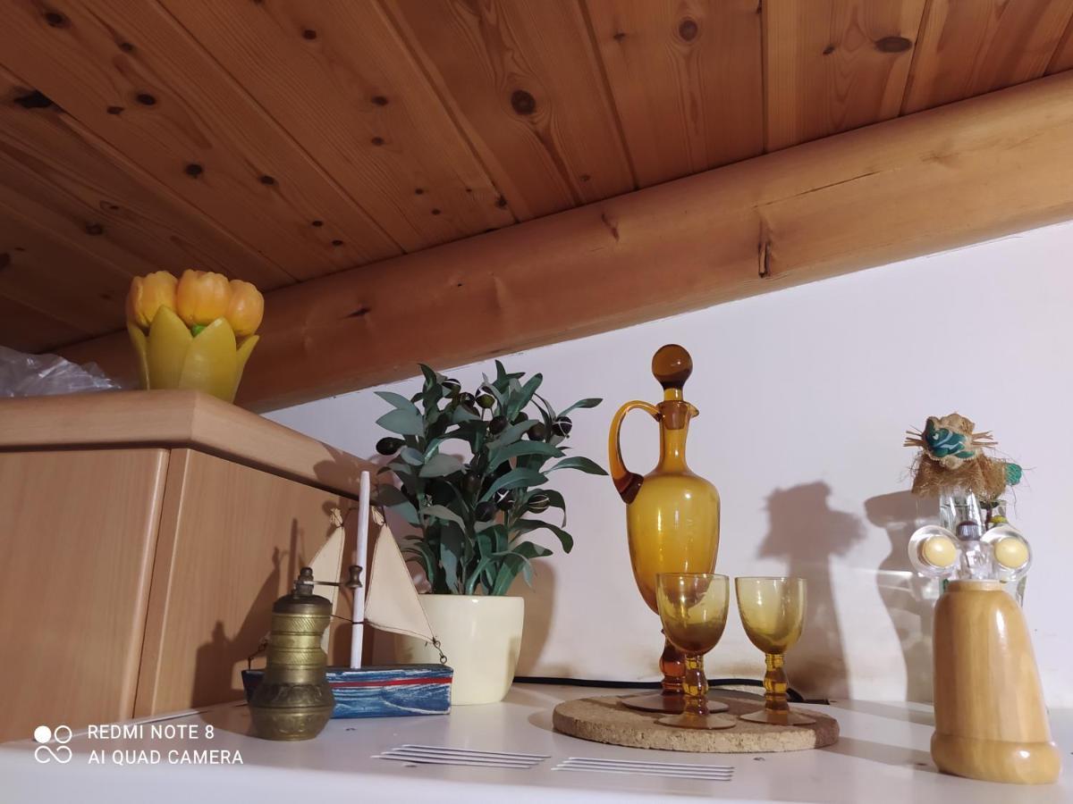 Ozena Countryside Apartment Vromonerion Exterior photo